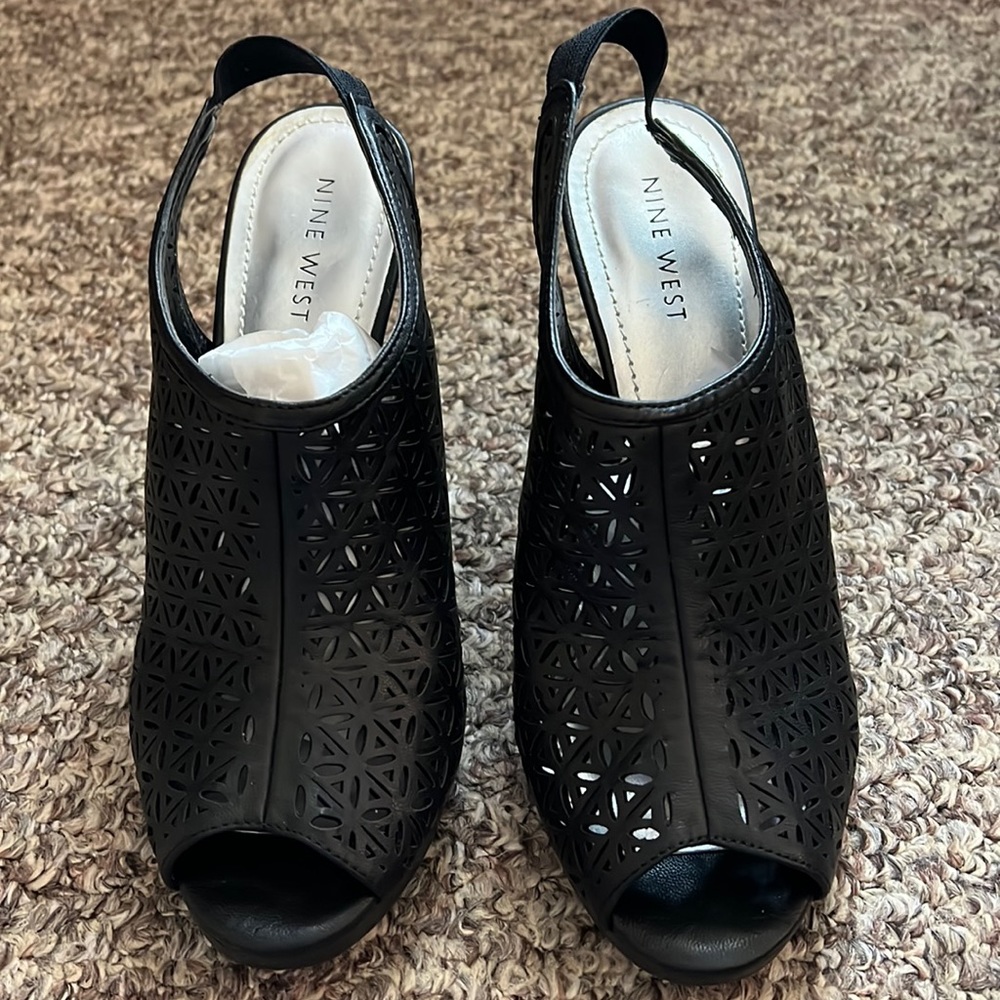 Nine West peep toe sandals